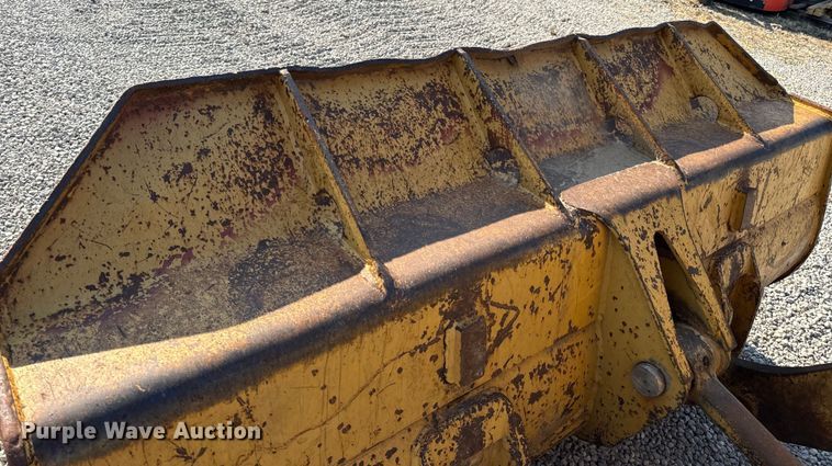 image for item EH6985 1993 Caterpillar 953B track loader