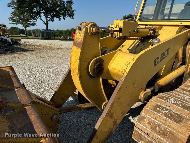 image for item EH6985 1993 Caterpillar 953B track loader