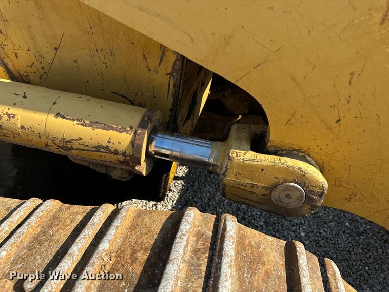 image for item EH6985 1993 Caterpillar 953B track loader