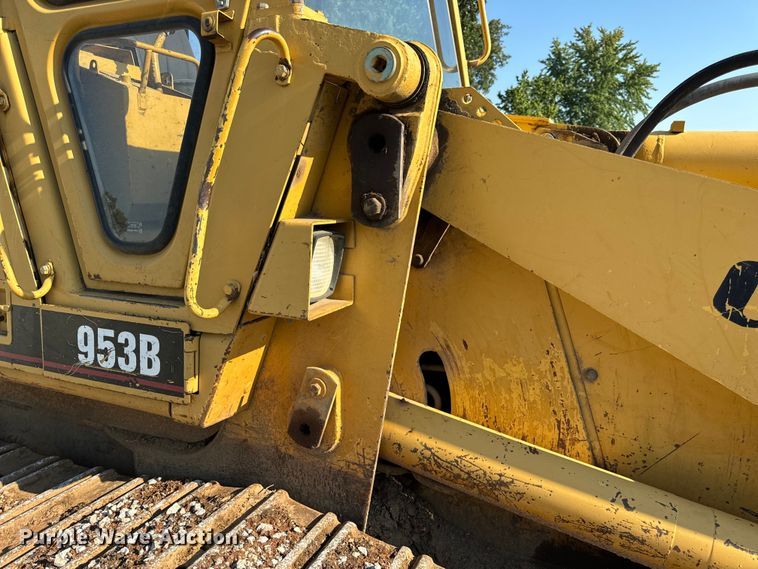 image for item EH6985 1993 Caterpillar 953B track loader