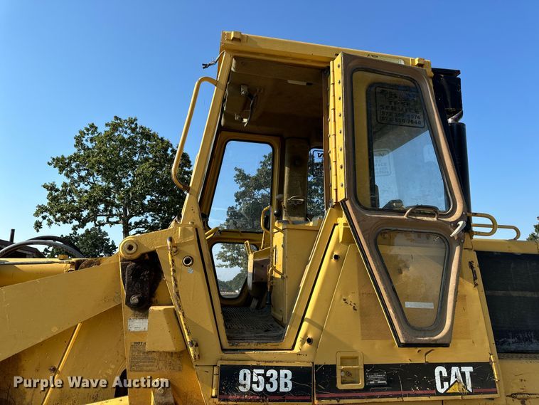 image for item EH6985 1993 Caterpillar 953B track loader