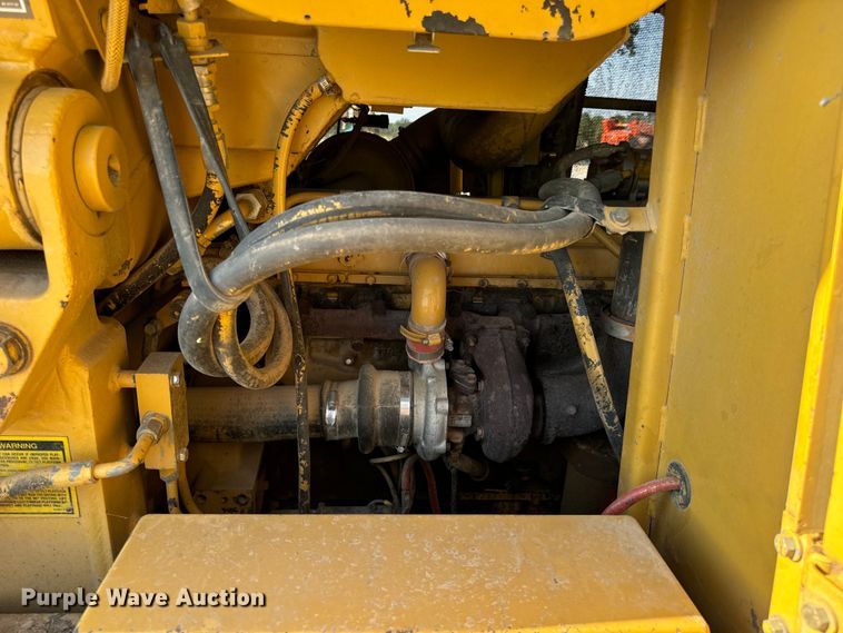 image for item EH6985 1993 Caterpillar 953B track loader