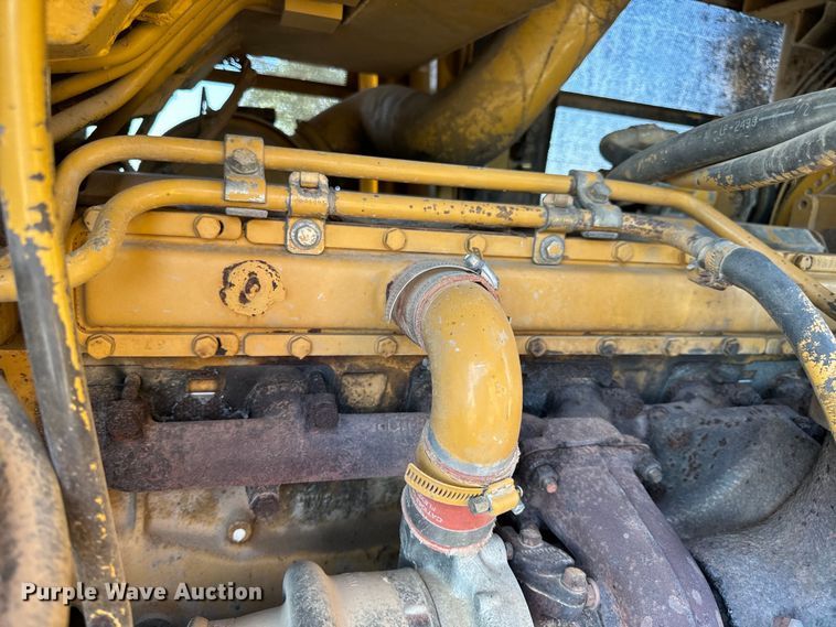 image for item EH6985 1993 Caterpillar 953B track loader