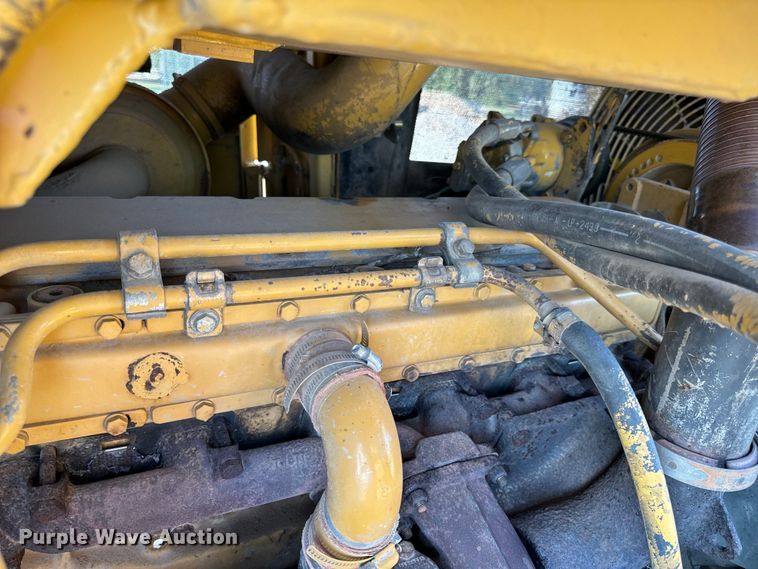 image for item EH6985 1993 Caterpillar 953B track loader