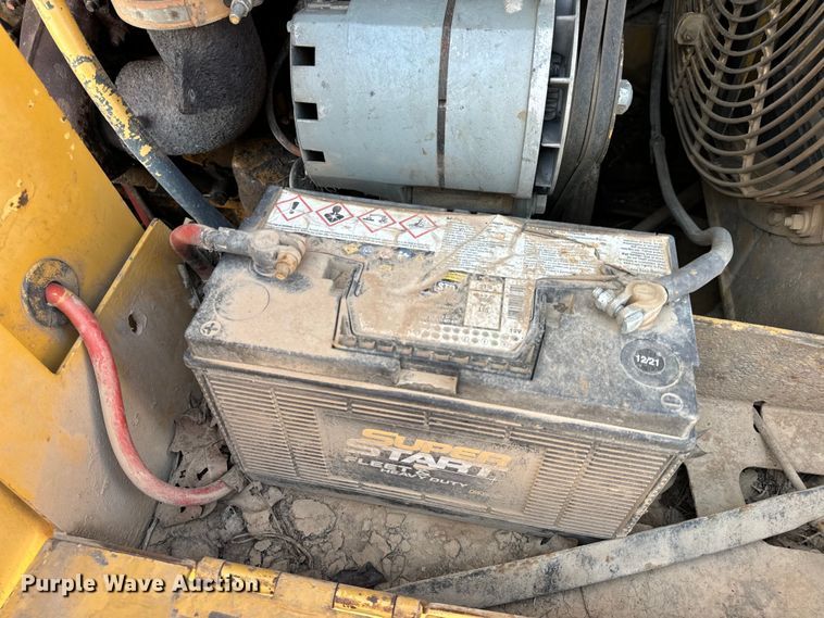 image for item EH6985 1993 Caterpillar 953B track loader