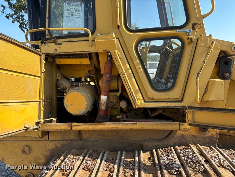 image for item EH6985 1993 Caterpillar 953B track loader