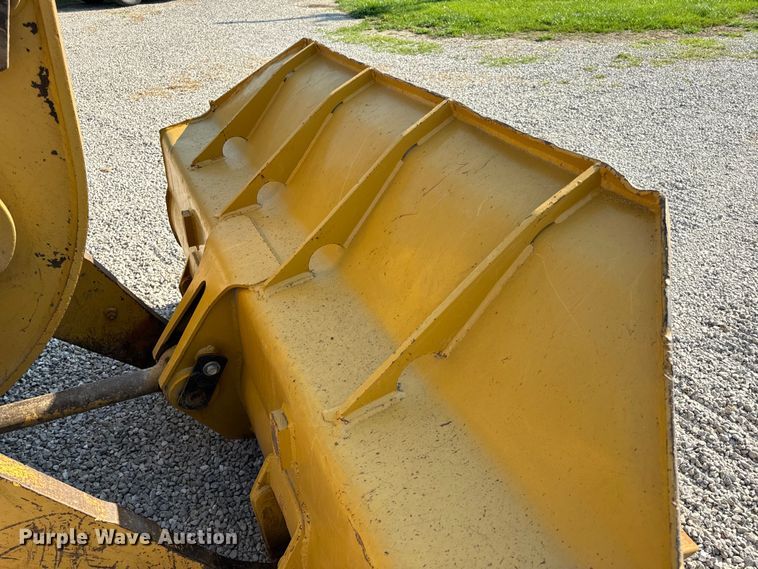 image for item EH6986 1994 Caterpillar  953B track loader