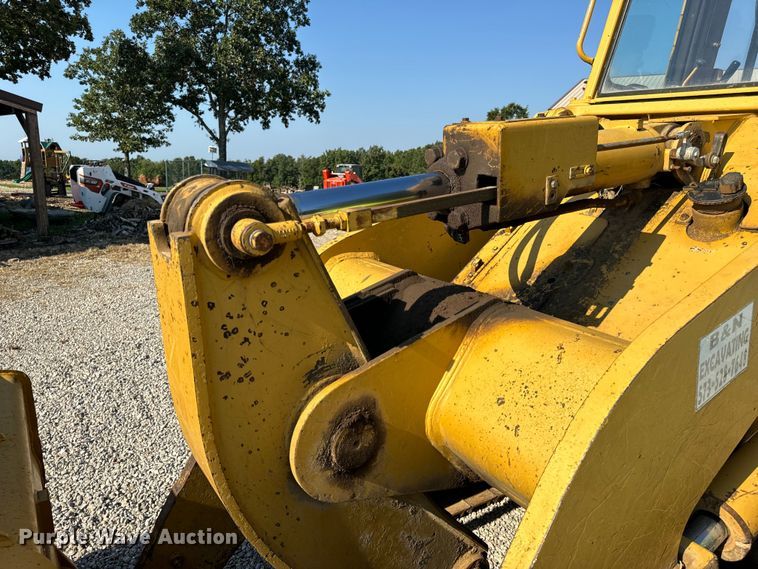 image for item EH6986 1994 Caterpillar  953B track loader