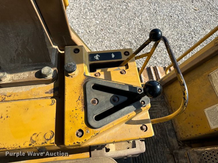 image for item EH6986 1994 Caterpillar  953B track loader