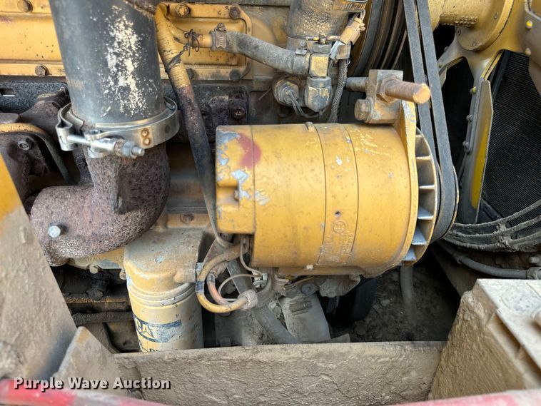 image for item EH6986 1994 Caterpillar  953B track loader