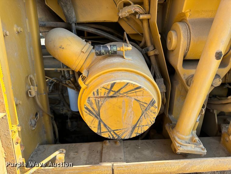 image for item EH6986 1994 Caterpillar  953B track loader