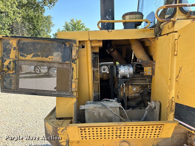 image for item EH6986 1994 Caterpillar  953B track loader