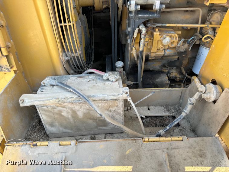 image for item EH6986 1994 Caterpillar  953B track loader