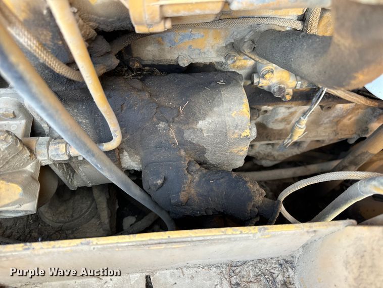 image for item EH6986 1994 Caterpillar  953B track loader