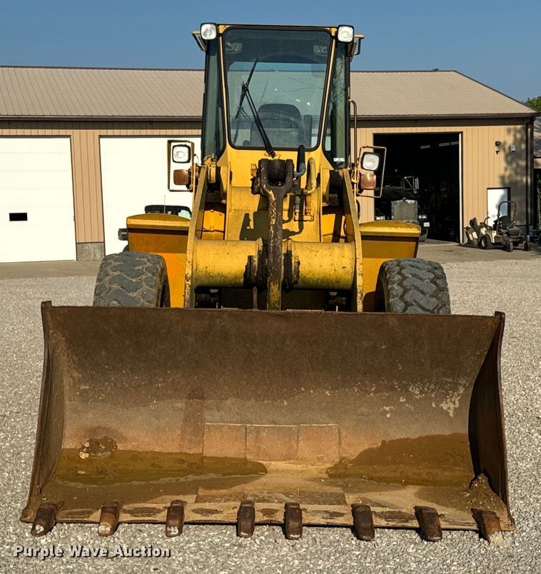 image for item EH6989 1988 John Deere 544E wheel loader