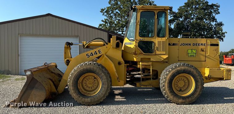 image for item EH6989 1988 John Deere 544E wheel loader