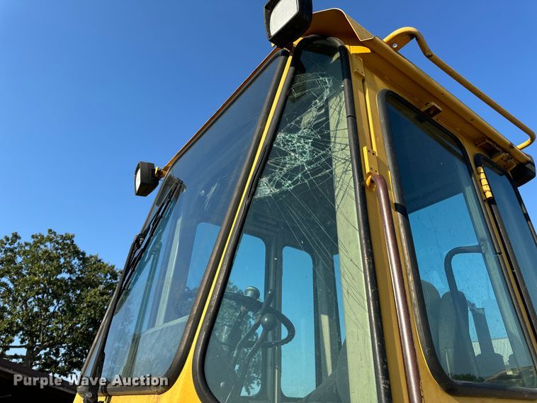 image for item EH6989 1988 John Deere 544E wheel loader