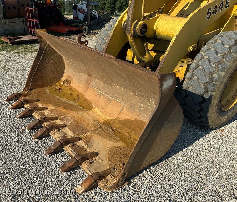 image for item EH6989 1988 John Deere 544E wheel loader