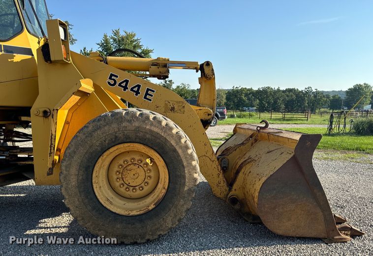 image for item EH6989 1988 John Deere 544E wheel loader