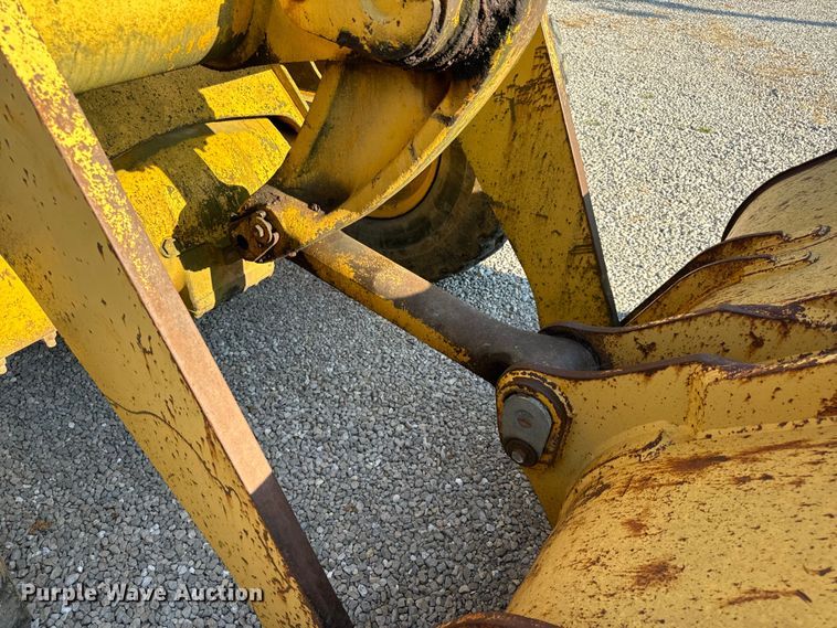 image for item EH6989 1988 John Deere 544E wheel loader