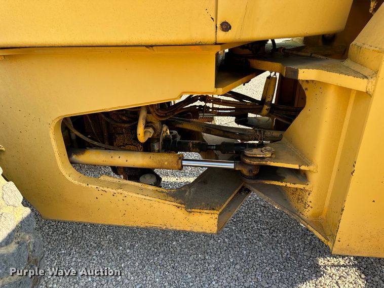 image for item EH6989 1988 John Deere 544E wheel loader