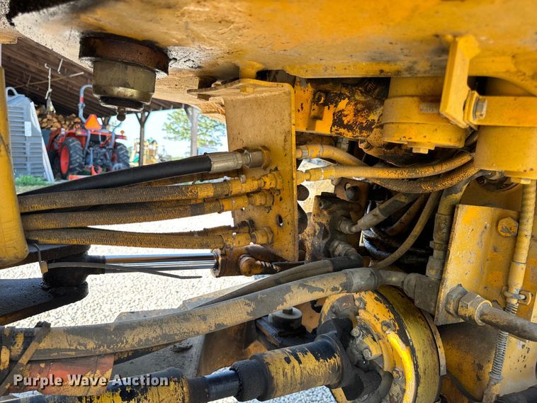 image for item EH6989 1988 John Deere 544E wheel loader