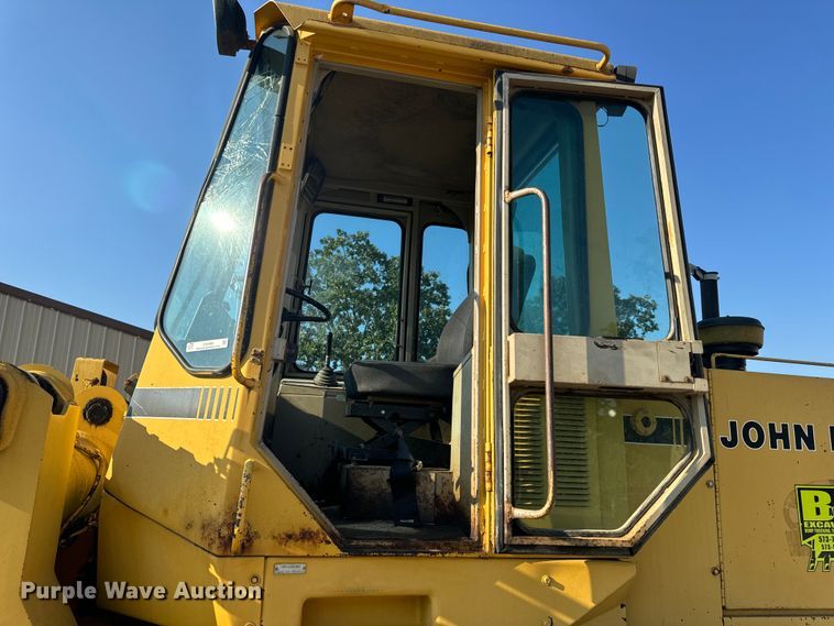 image for item EH6989 1988 John Deere 544E wheel loader