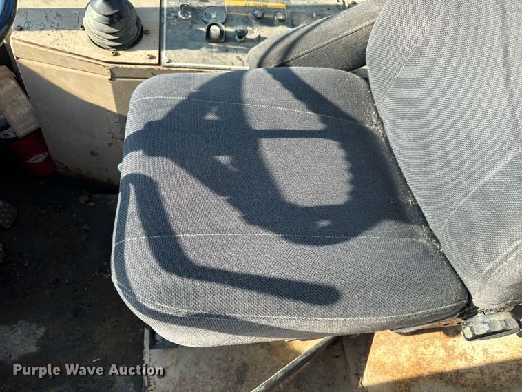 image for item EH6989 1988 John Deere 544E wheel loader