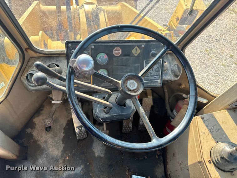 image for item EH6989 1988 John Deere 544E wheel loader