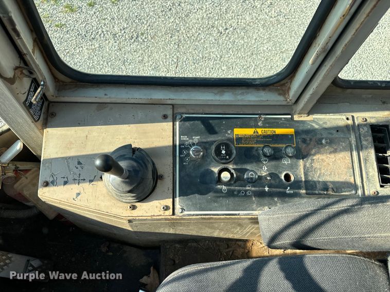 image for item EH6989 1988 John Deere 544E wheel loader