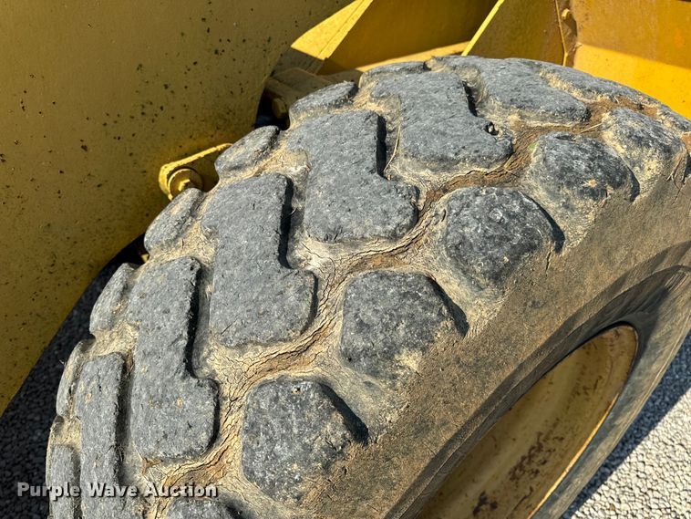 image for item EH6989 1988 John Deere 544E wheel loader