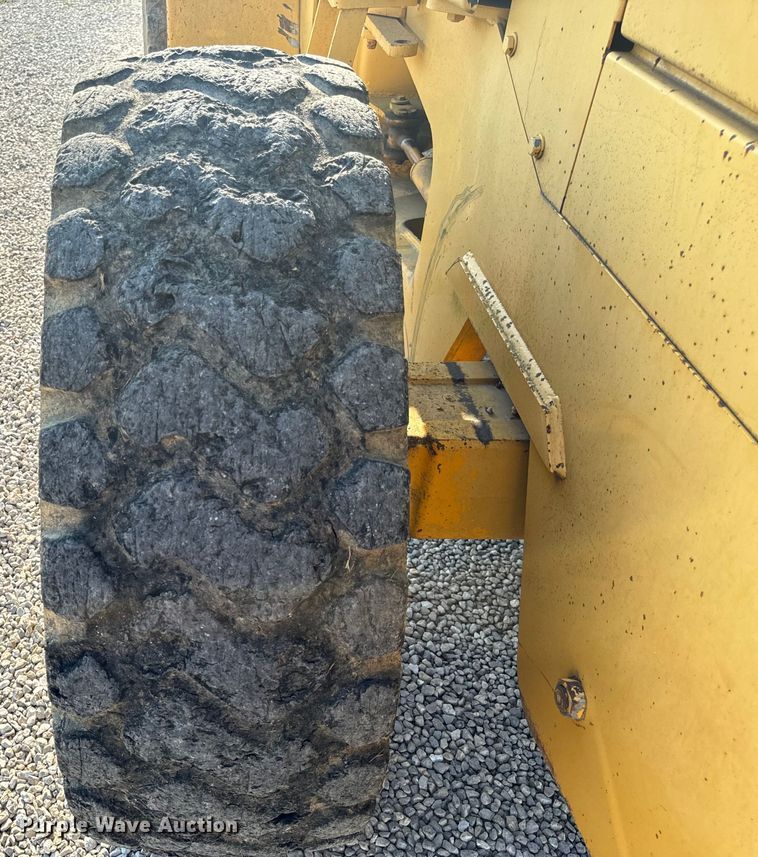 image for item EH6989 1988 John Deere 544E wheel loader