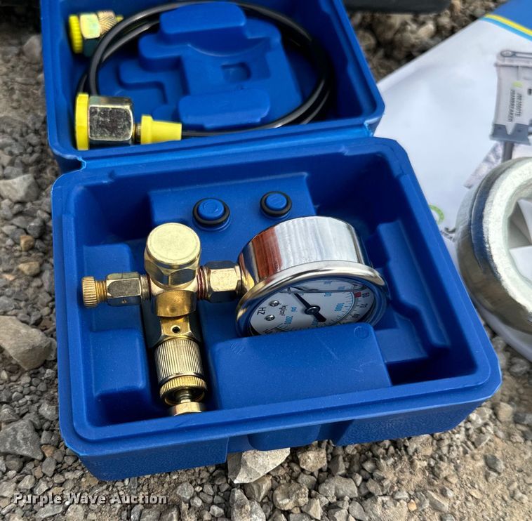 image for item EH6998 2024 Jisan JSB400B breaker