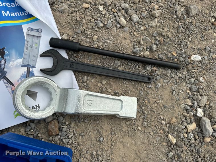 image for item EH6998 2024 Jisan JSB400B breaker