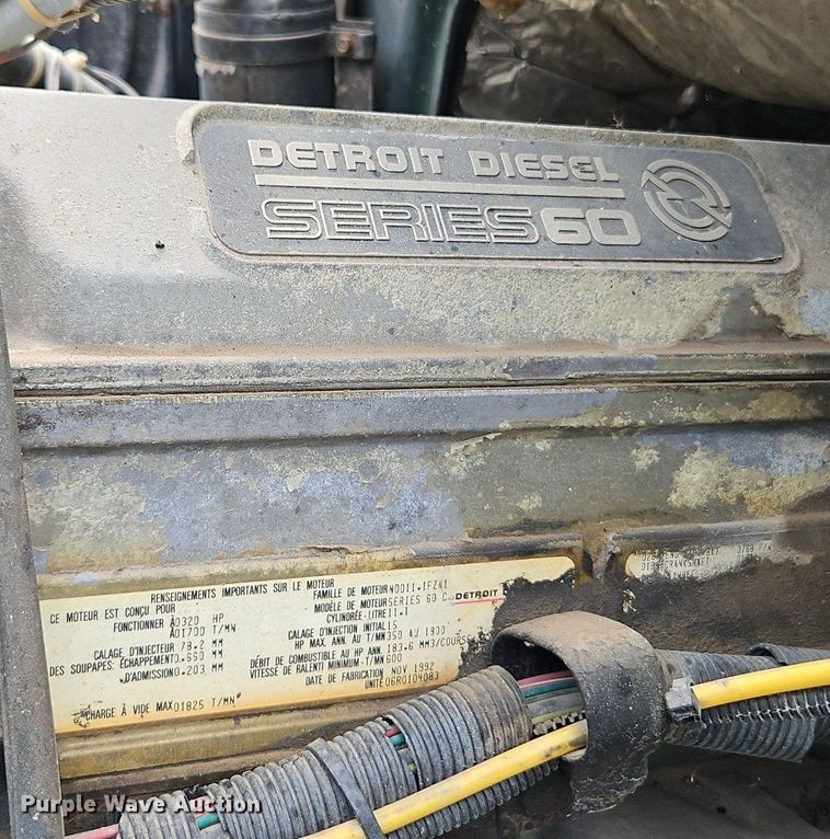 image for item EI3953 1993 Ford L9000 dump truck