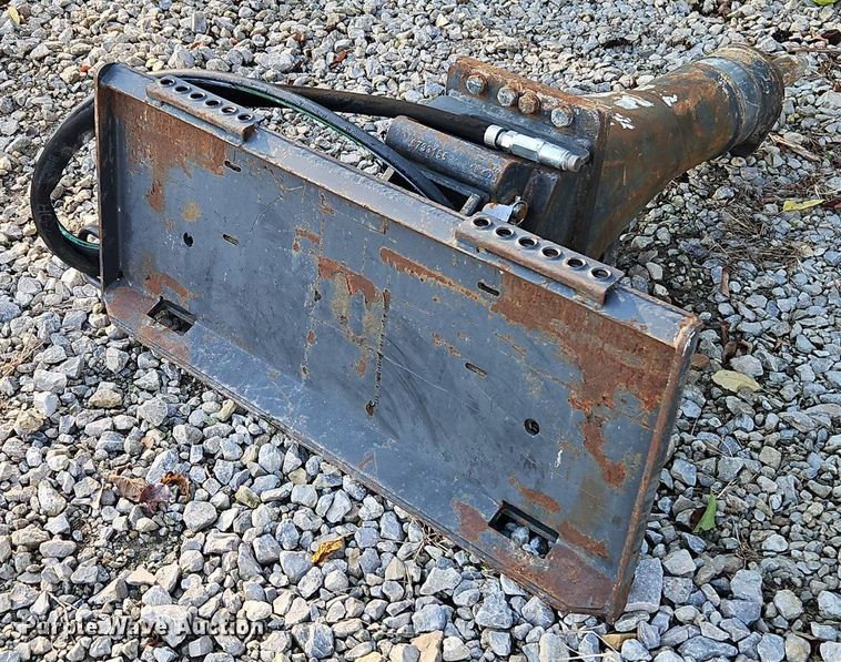 image for item EI8288 Bobcat HB980 breaker