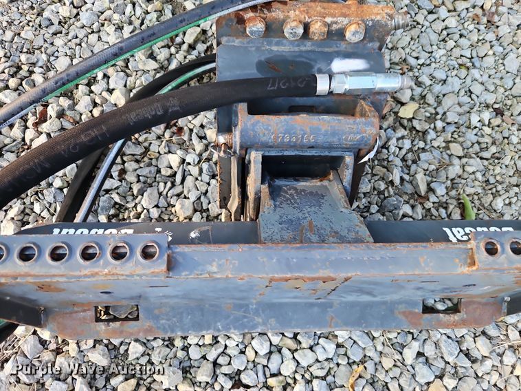image for item EI8288 Bobcat HB980 breaker