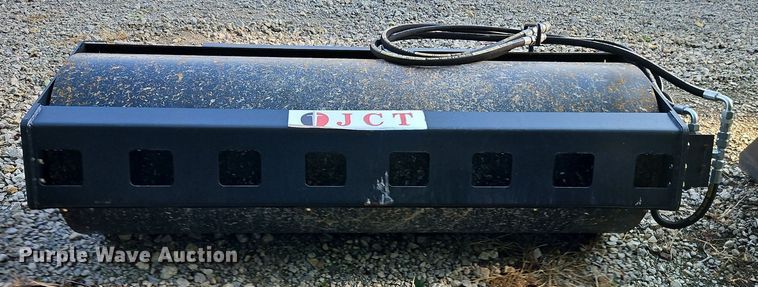 image for item EI8290 JCT skid steer roller