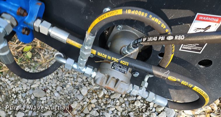 image for item EI8290 JCT skid steer roller