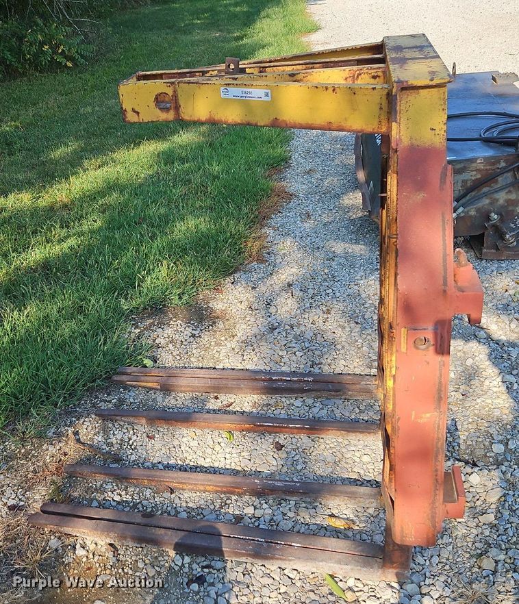 image for item EI8293 U.S. Truck Cranes Inc 647 pallet forks