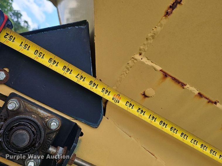 image for item EJ5811 2003 Orbit Screens 63 screening plant