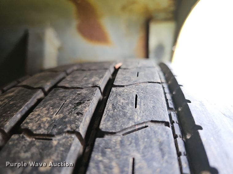 image for item EJ5811 2003 Orbit Screens 63 screening plant