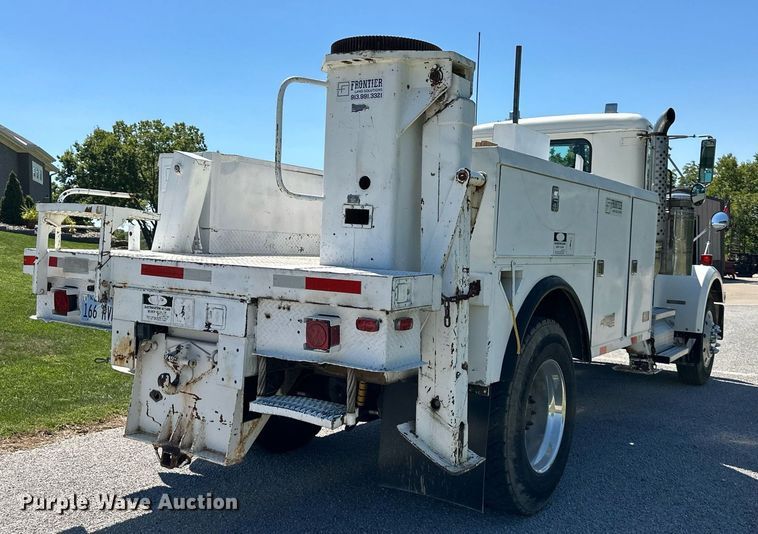 image for item EJ7238 1996 Western Star  4900 utility / service truck