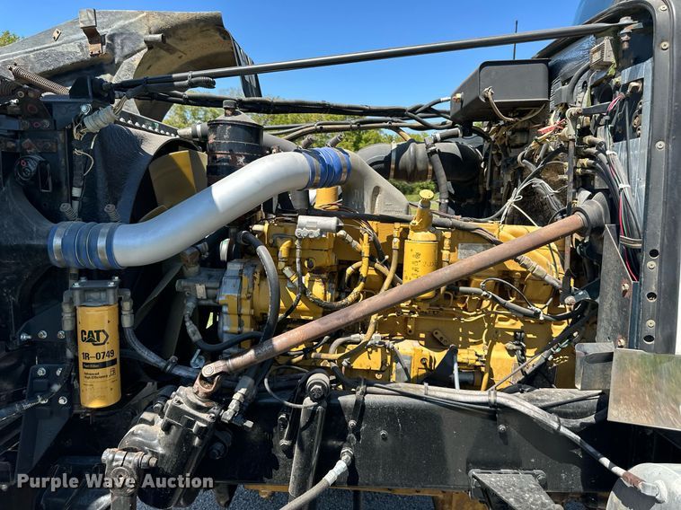 image for item EJ7238 1996 Western Star  4900 utility / service truck