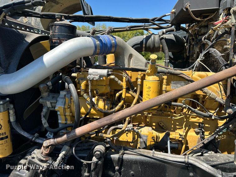 image for item EJ7238 1996 Western Star  4900 utility / service truck