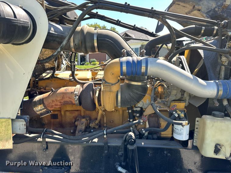 image for item EJ7238 1996 Western Star  4900 utility / service truck