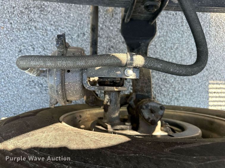 image for item EJ7238 1996 Western Star  4900 utility / service truck