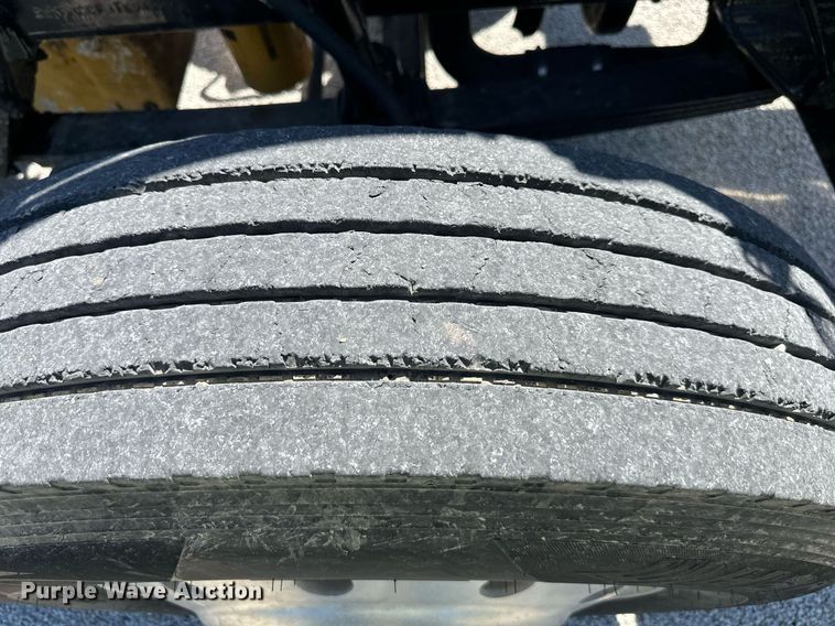 image for item EJ7238 1996 Western Star  4900 utility / service truck