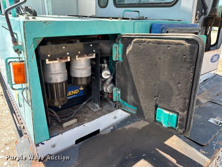 image for item EJ8914 IHI IC50 track carrier with digger derrick 