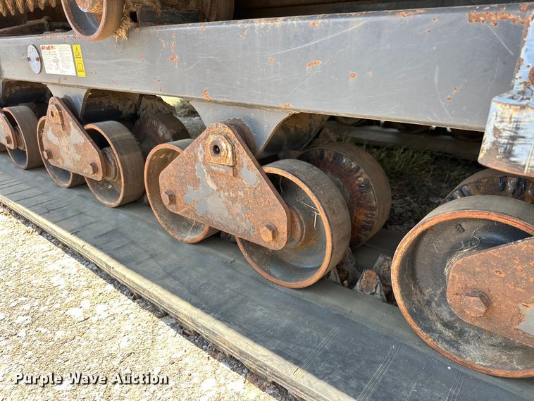 image for item EJ8914 IHI IC50 track carrier with digger derrick 